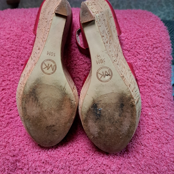 Michael Kors Red Ariana Wedge sz 10 - Picture 4 of 4